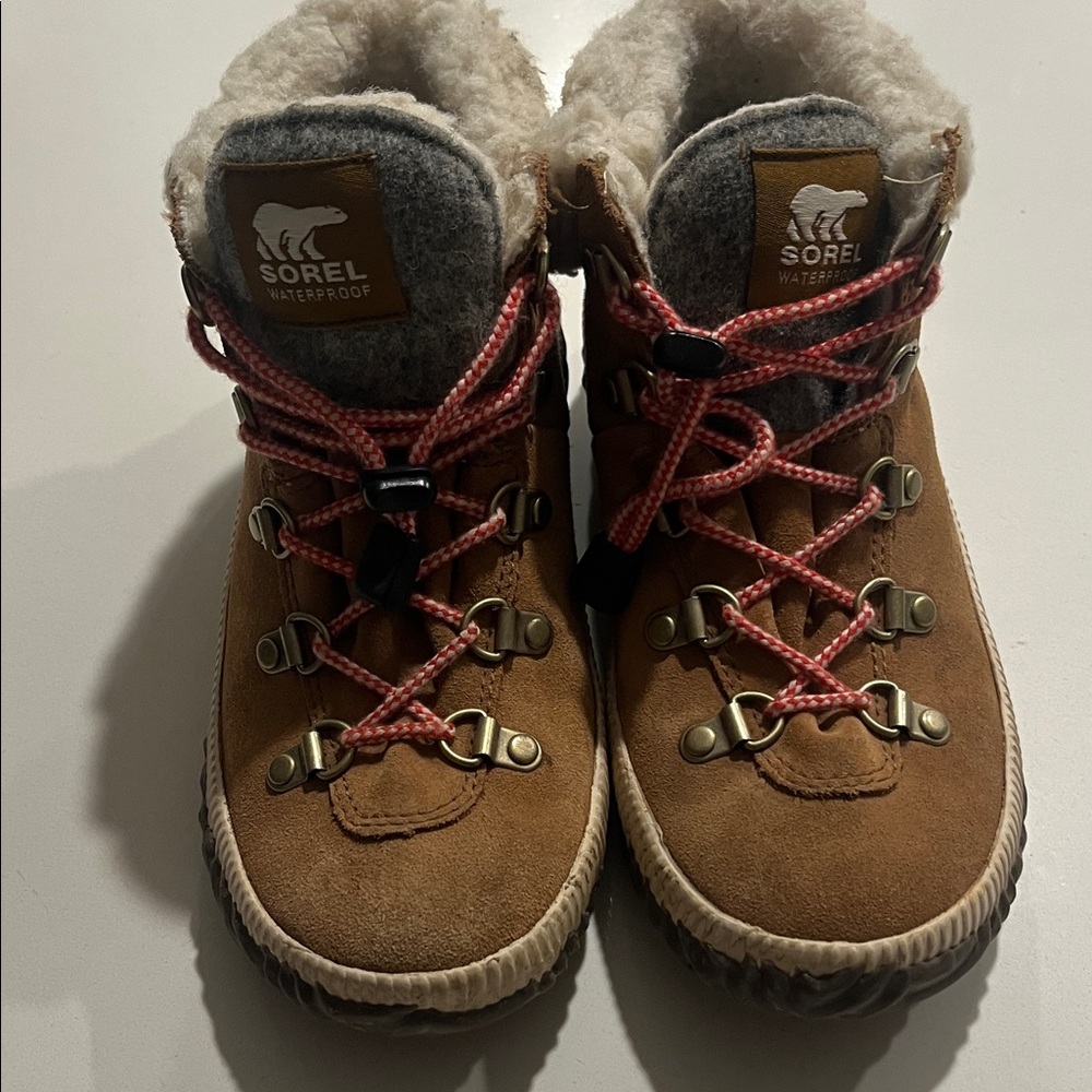 Sorel Tan Boots with Pink Laces